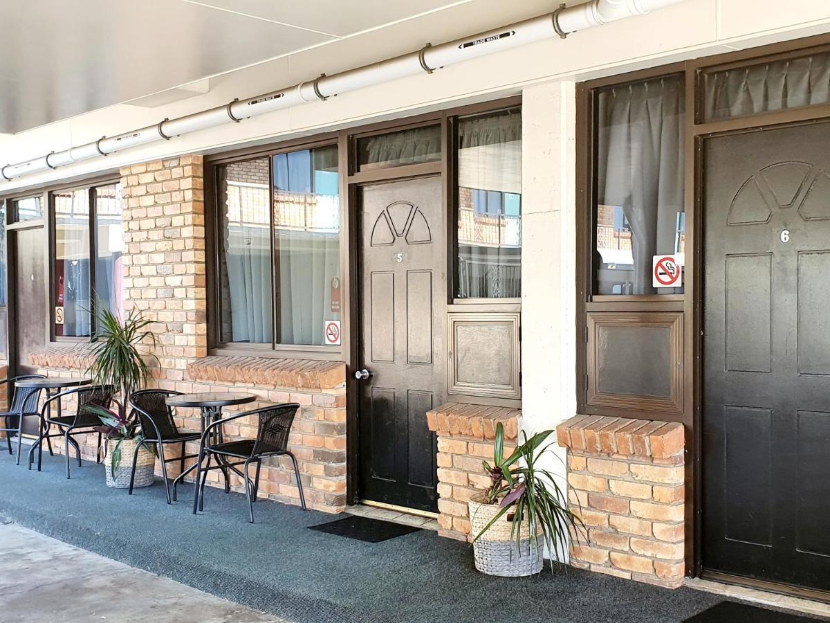 Archer Park Motel Rockhampton Exterior photo