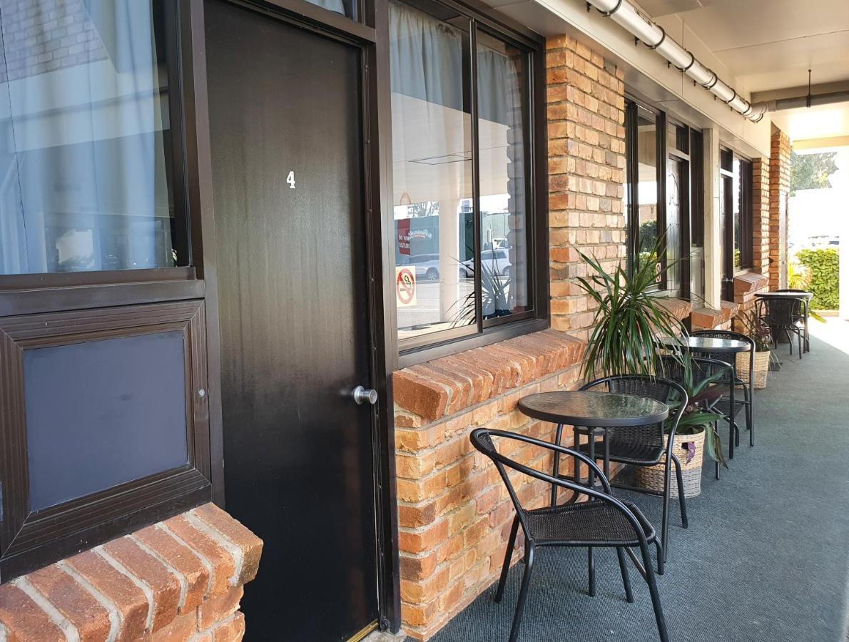 Archer Park Motel Rockhampton Exterior photo