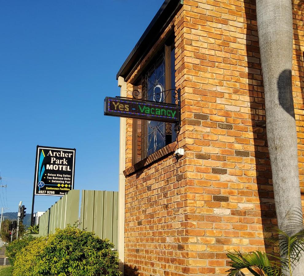 Archer Park Motel Rockhampton Exterior photo