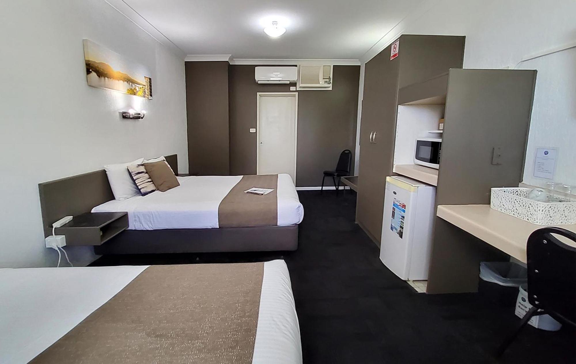 Archer Park Motel Rockhampton Exterior photo